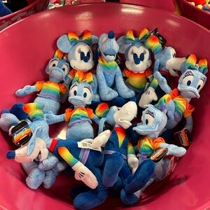 Rainbow Disney collection characters. MINNIE MOUSE